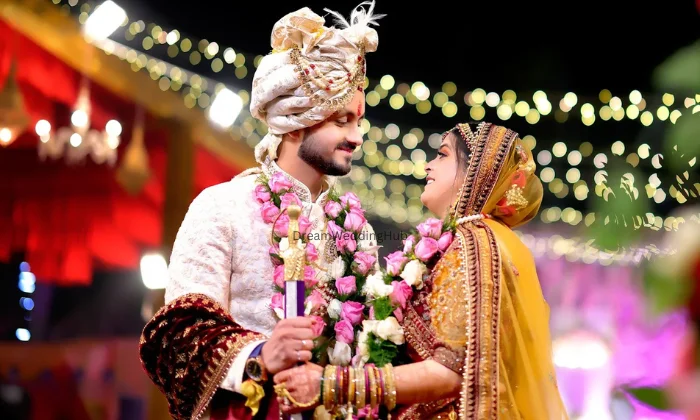 Life in pixel studios